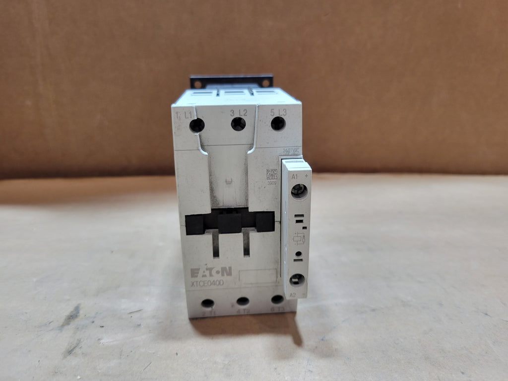 EATON 40 Amp, 3 Pole, 1NO+1NC, 110/120 VAC Coil Magnetic Contactor XTCE040D