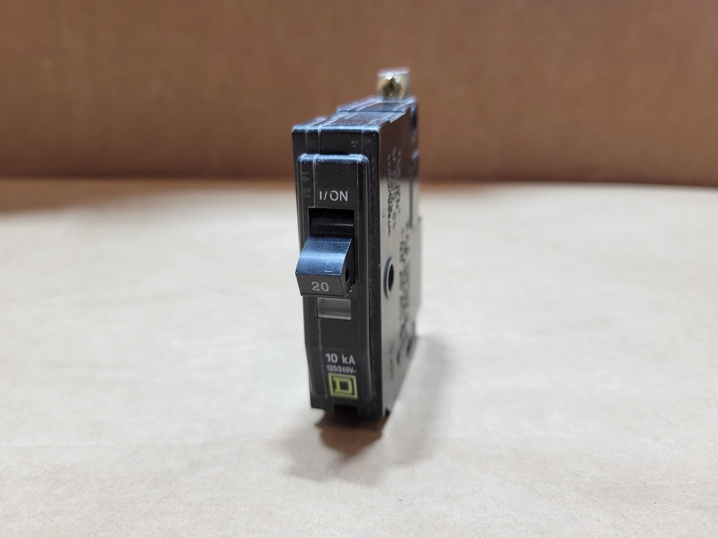 SQUARE D 20 Amp 1 Pole 120/240 Volts Circuit Breaker QOB120