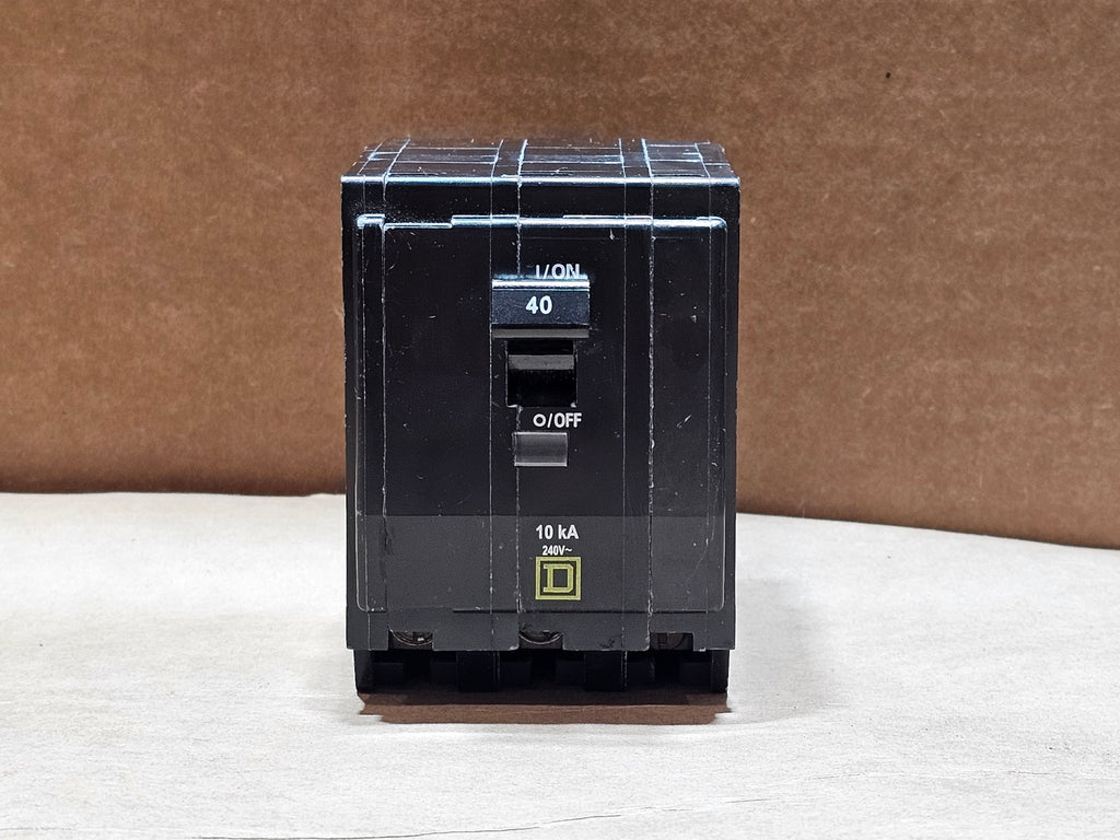 SQUARE D 40 Amp, 3 Pole, 240 Volts Circuit Breaker QO340