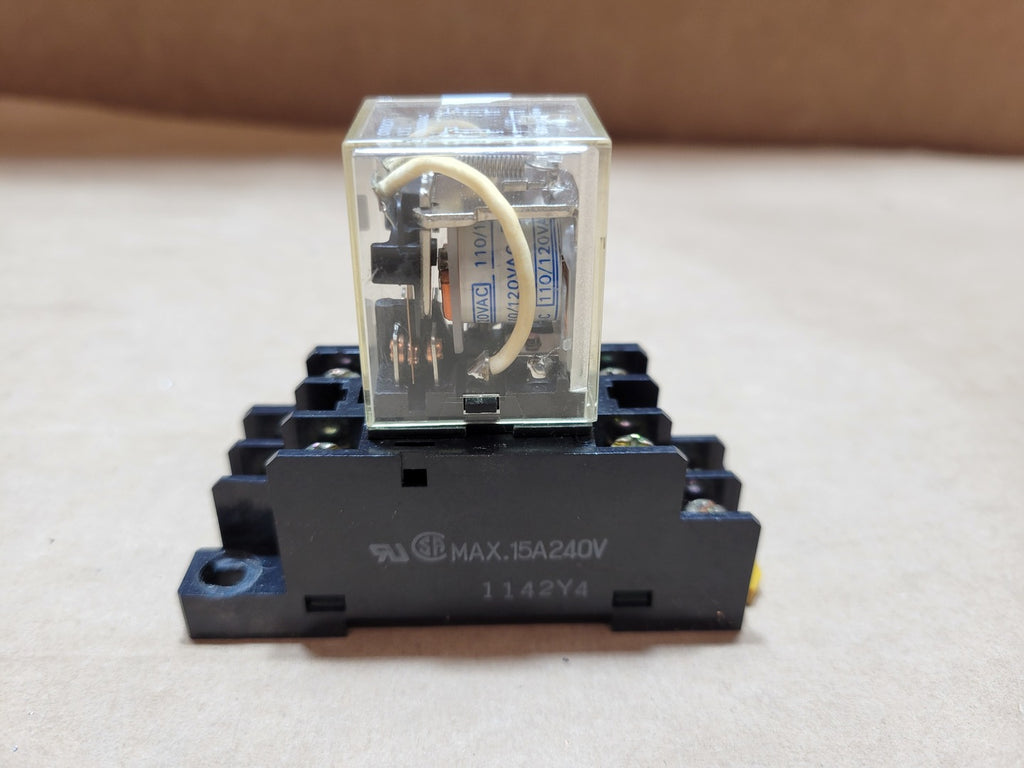 10A 24V/240V Relay w/ 15A 240V Socket