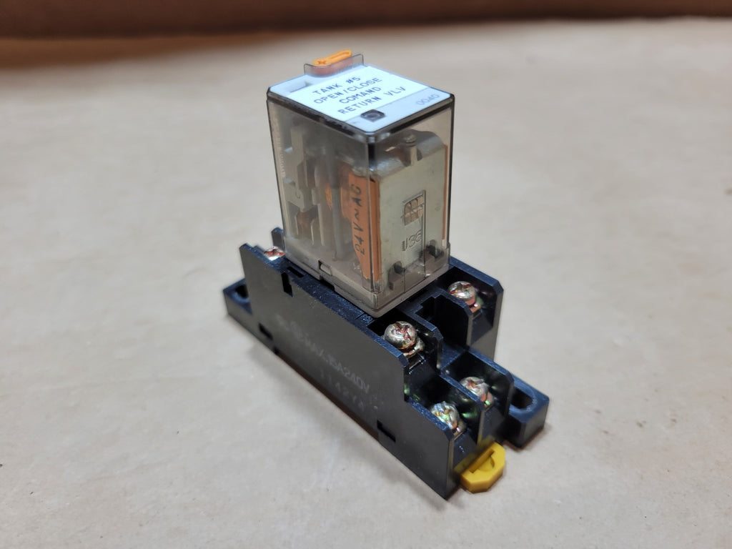 10A 24V/240V Relay w/ 15A 240V Socket