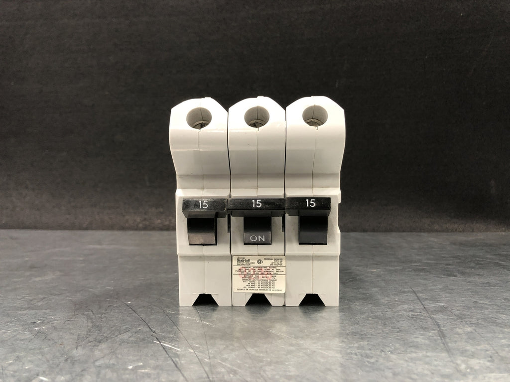 FEDERAL PIONEER 15 Amp, 3 Pole, 120/240 volts Circuit Breaker NB315