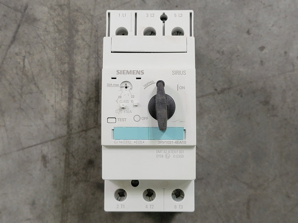 SIEMENS 22-32 Amp 3 Pole Circuit Breaker 3RV1031
