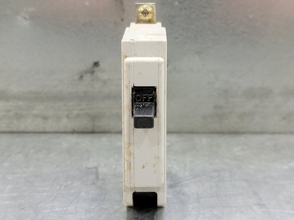 COMMANDER 15 Amp 1 Pole Circuit Breaker QBH115