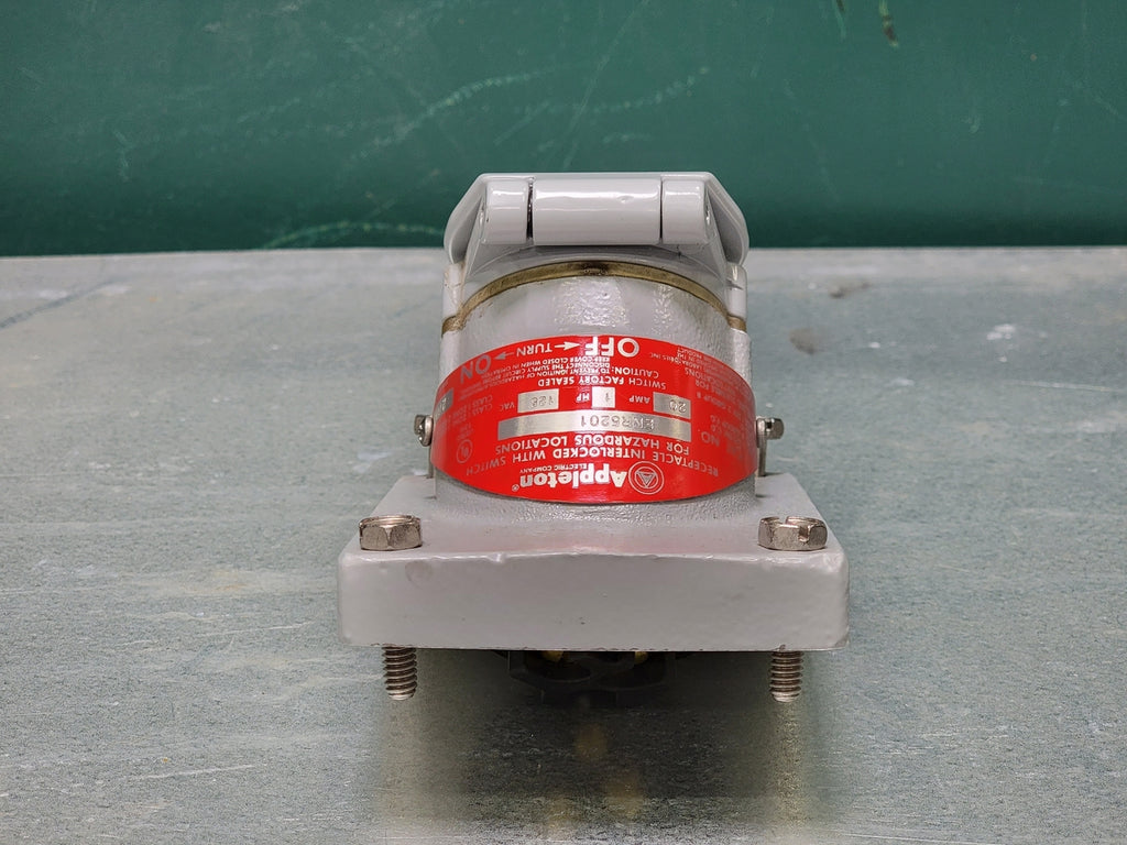 APPLETON 20 Amp Receptacle Interlocked w/ Switch No. ENR5201