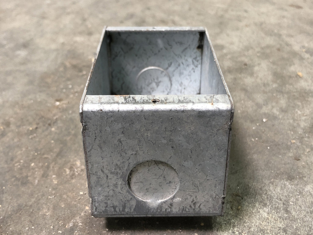 IBERVILLE 4x2.5" High Voltage Masonry Box