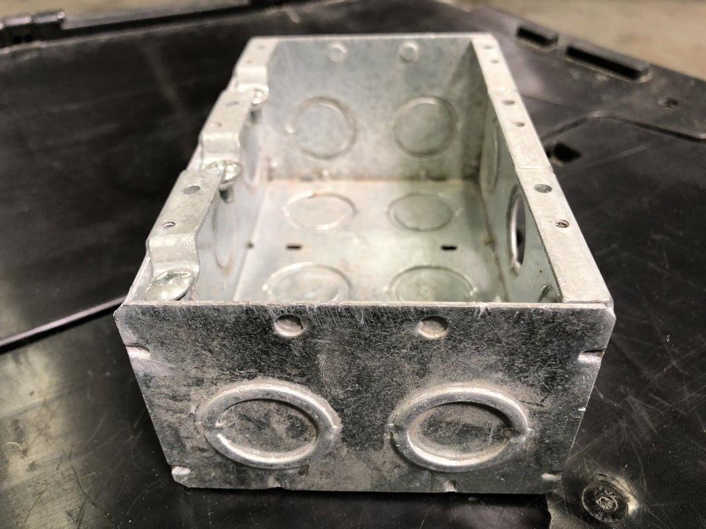 IBERVILLE 6x4" High Voltage Pre-Ganged Masonry Box