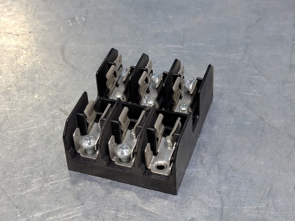 BUSSMANN 30 Amp Fuseblock BM60335Q