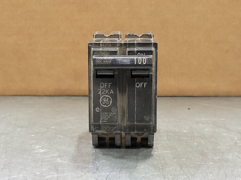 GENERAL ELECTRIC 100 Amp 2 Pole 120/240 volts Circuit Breaker THHQL2100