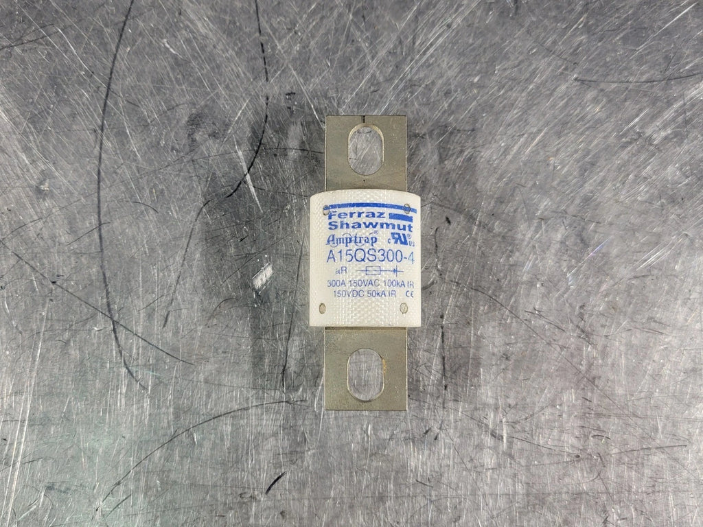 FERRAZ SHAWMUT 300 Amp Semiconductor Fuse A15QS300-4