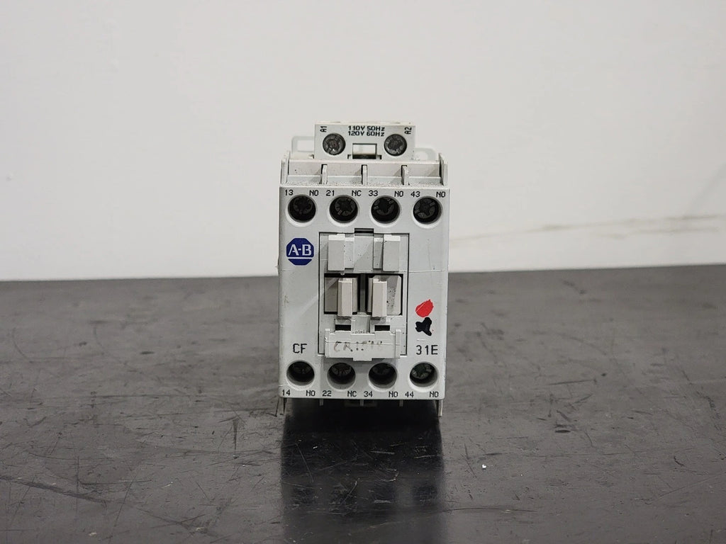 ALLEN-BRADLEY 10 Amp Industrial Control Relay 700-CF310