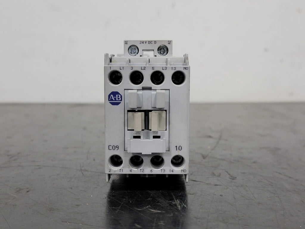ALLEN-BRADLEY 9 Amp, 3 Pole, 1NO + 1NC, 24 VDC Coil Contactor 104-C09DJ22