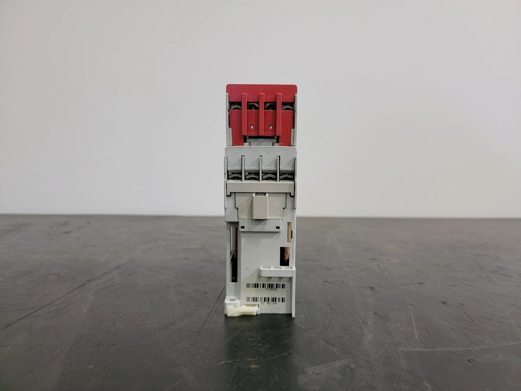 ALLEN-BRADLEY 20 Amp Industrial Safety Control Relay 700S-CF620DJC