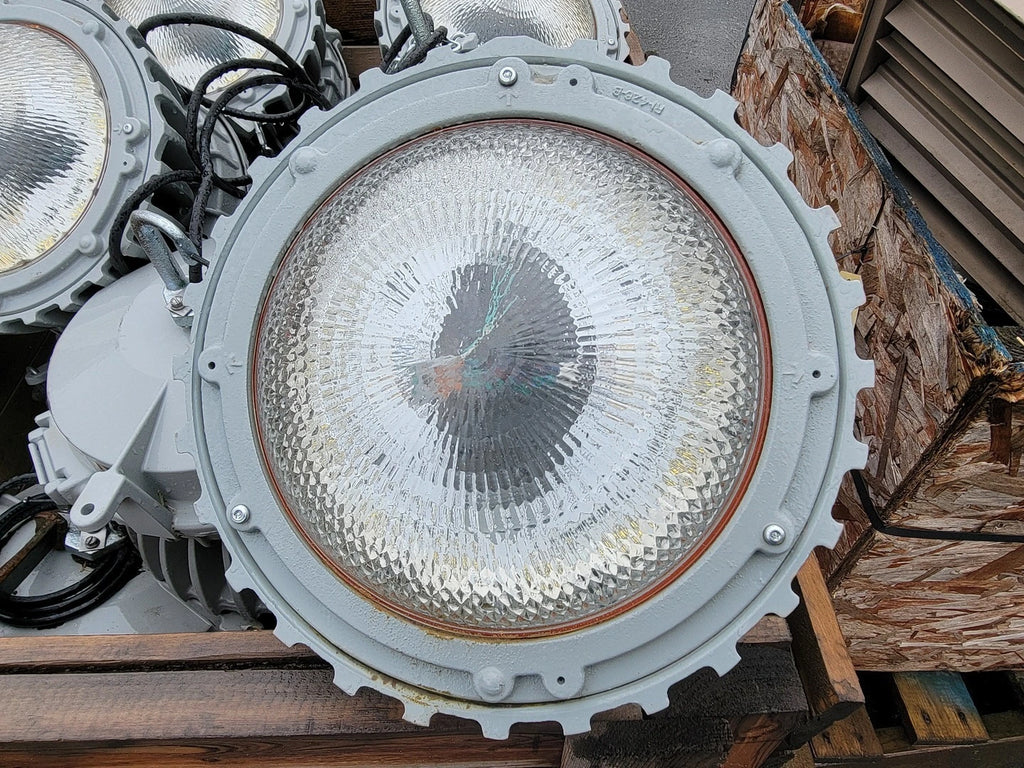 HOLOPHANE HPLED Petrolux 84 LED, 185 W Hazardous Location Light