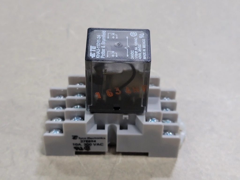 TYCO ELECTRONICS 5 Amp Interposing Relay KHAU-11D11-24 w/ Relay Socket 27E894