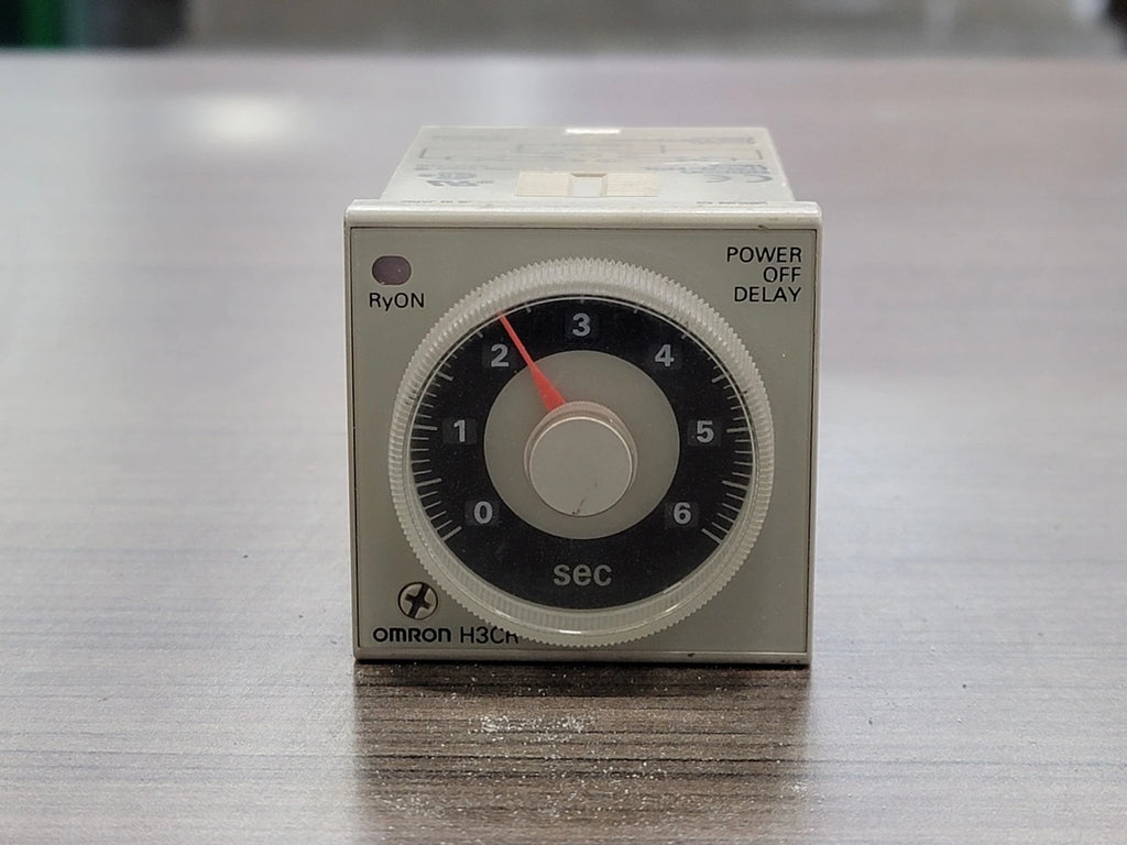 OMRON 5 Amp Time Delay Relay H3CR-H8L AC100-120 S