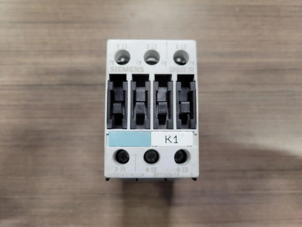 SIEMENS 17 Amp, Size S0, 3 Pole, 110/120 VAC Coil Contactor 3RT1025-1AK60