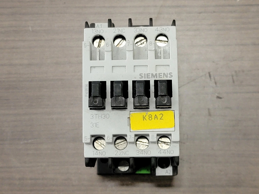 SIEMENS 16 Amp Control Relay 3TH3031-0A 