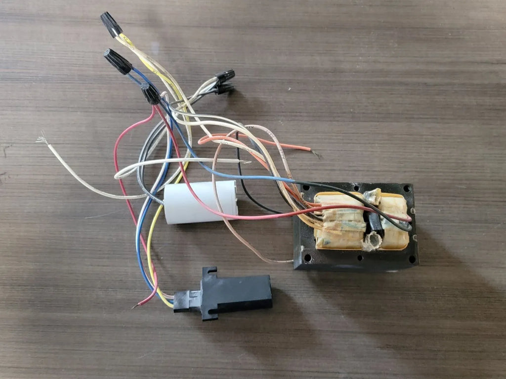 VENTURE 330 Volts 150W Magnetic Ballast V90J1434