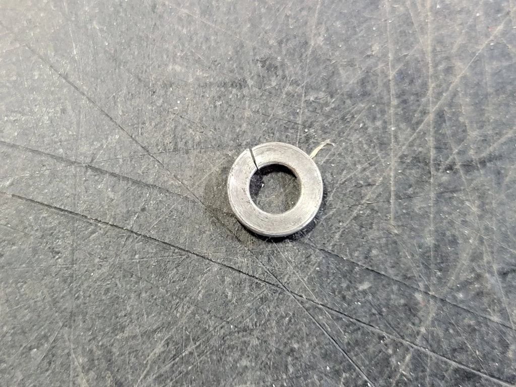 1/4" Stainless Steel Lock Washer (Bag of 350)