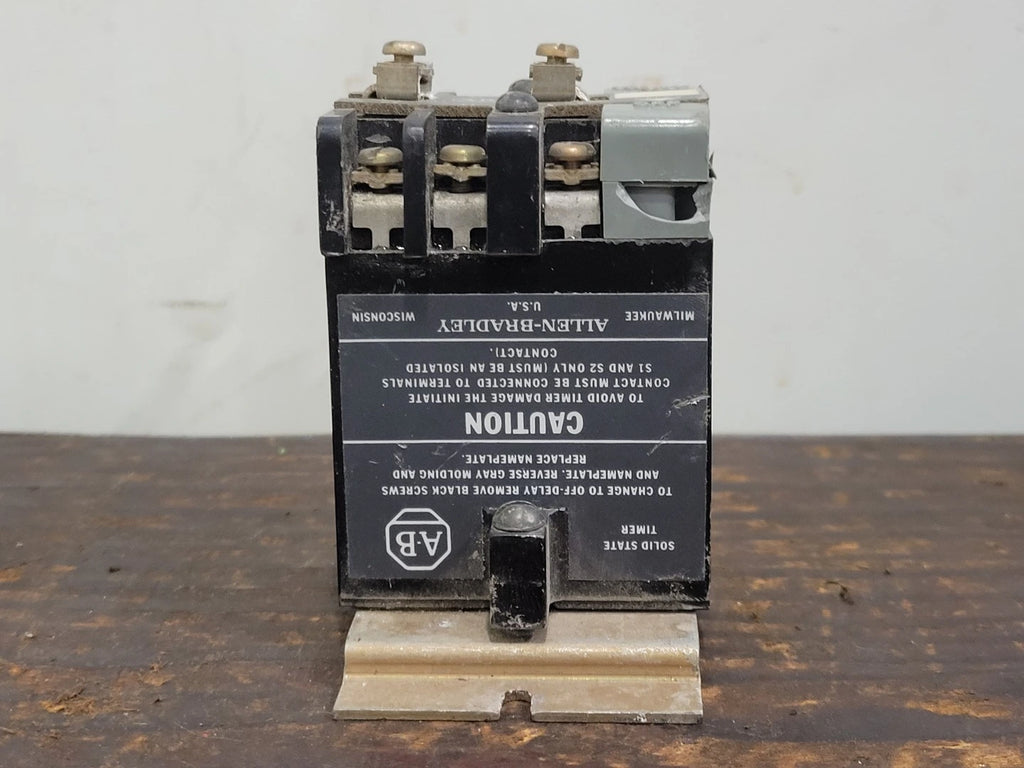 ALLEN-BRADLEY 3 Amp Solid State Timing Module 852S-C