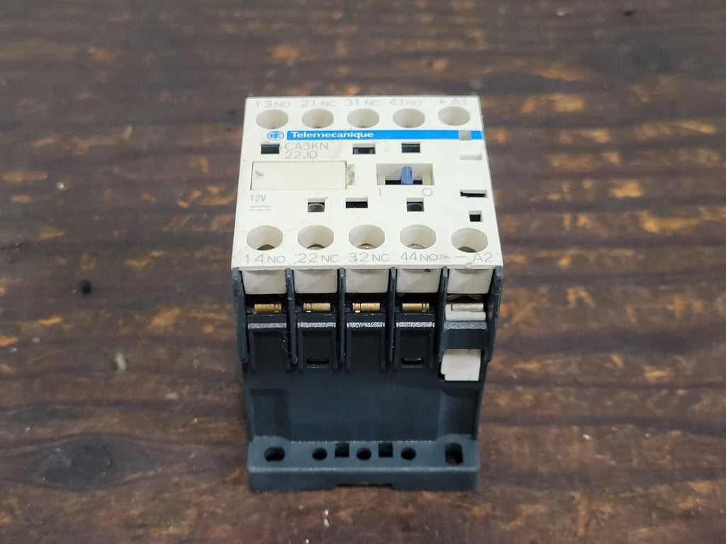 TELEMECANIQUE 10 Amp Control Relay CA3KN22JD