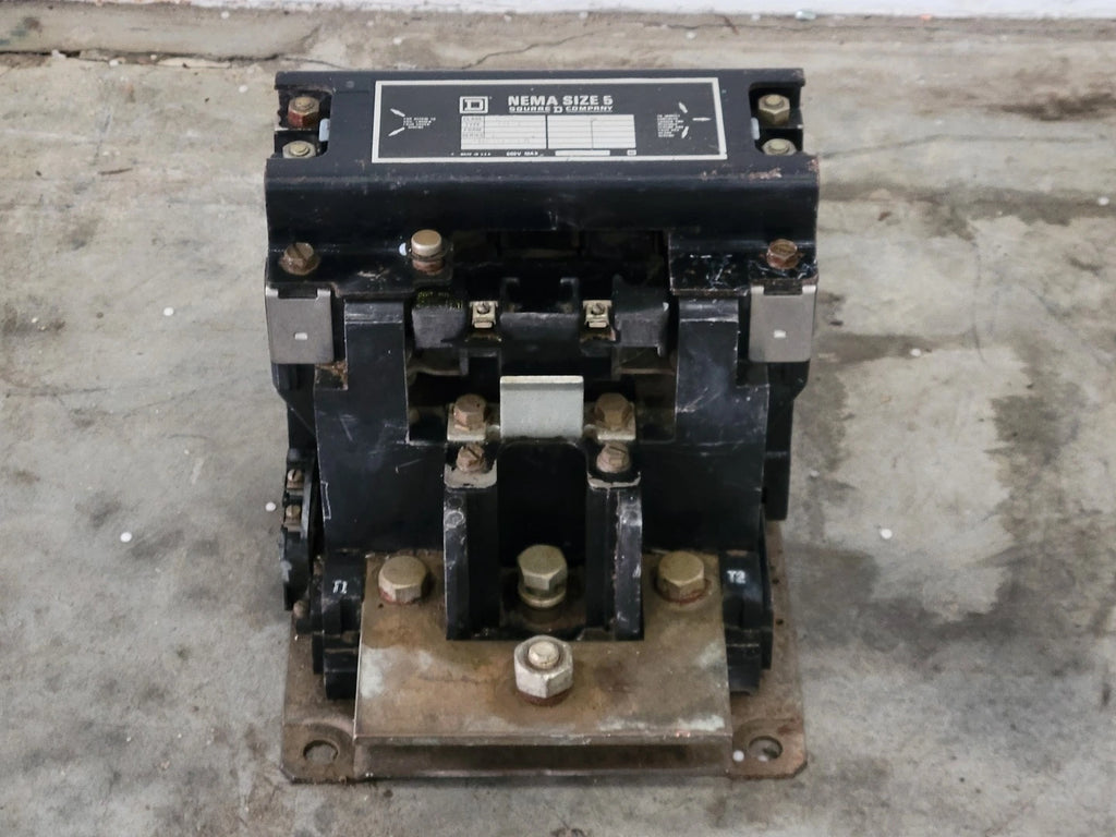 SQUARE D 270 Amp, NEMA Size 5, 440/480 VAC Coil Contactor 8502SG01