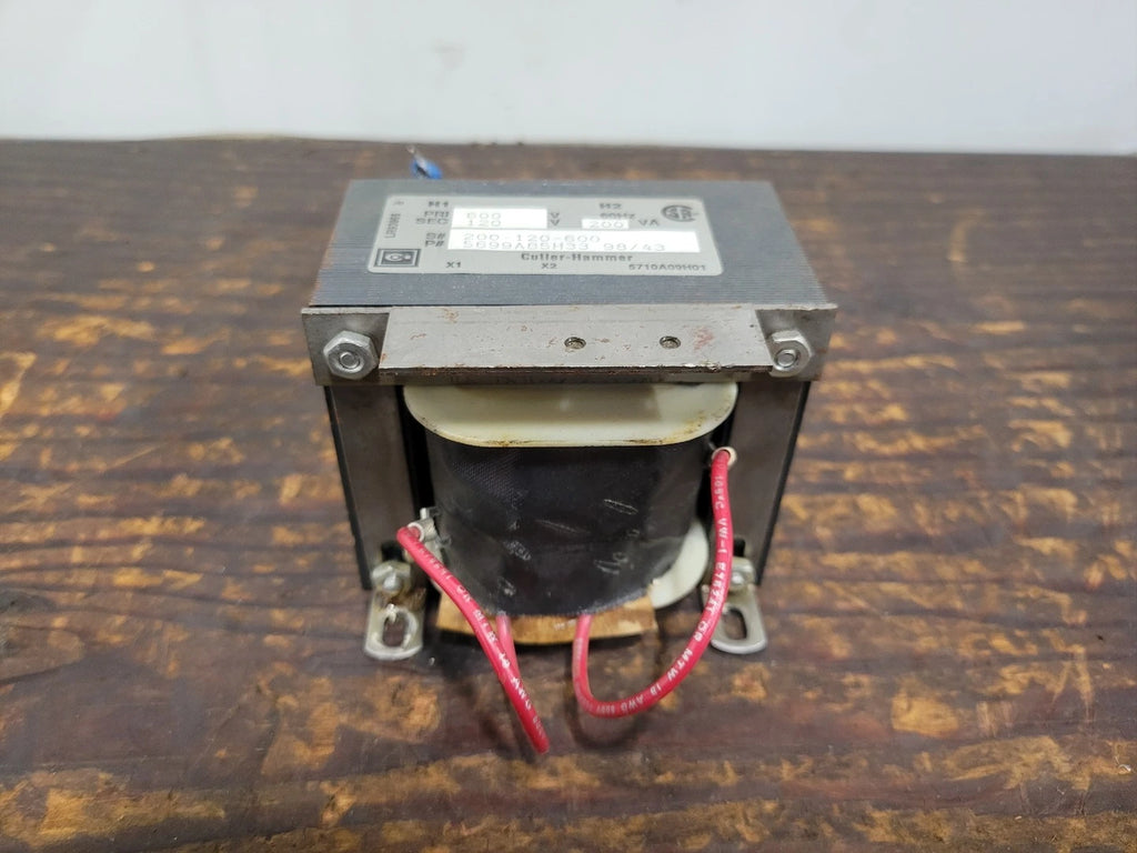 CUTLER-HAMMER 0.20 kVA Transformer, 600 pri. volts, 120 sec. volts 5699A85H33