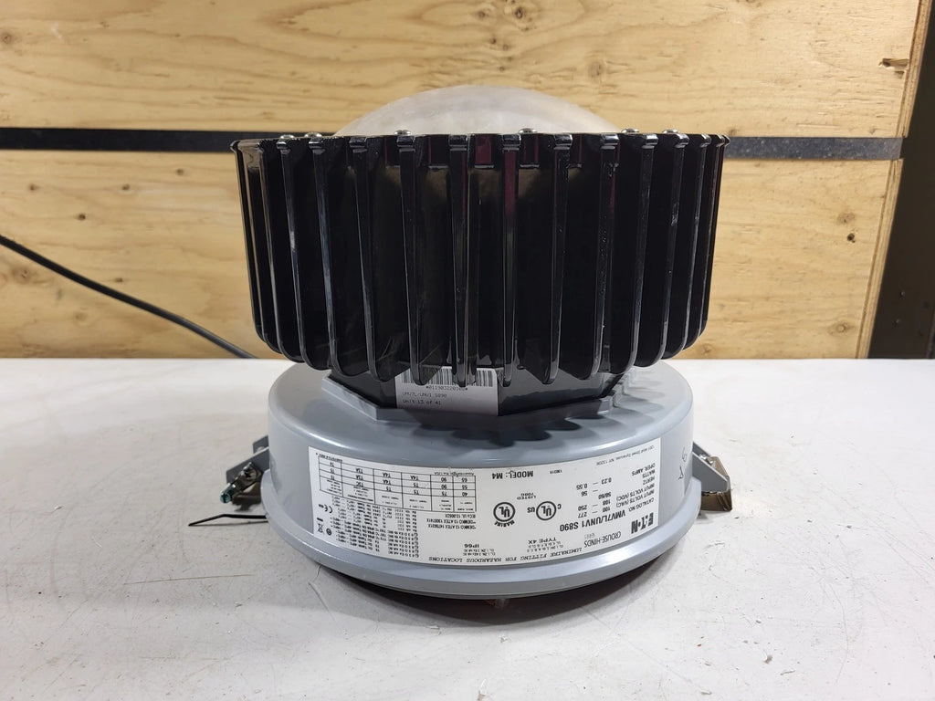 CROUSE-HINDS 56 watts LED Luminaire VMV7L/UNV1 S890