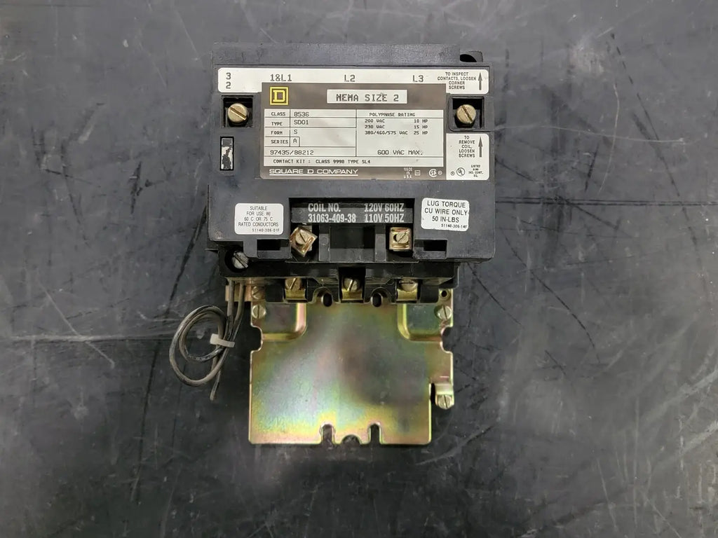 SQUARE D 25 hp, NEMA Size 2, 110/120 VAC Coil Reversing Starter 8536SDO1V02S