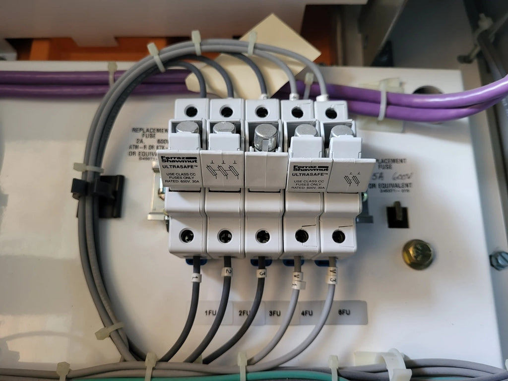 FERRAZ SHAWMUT UltraSafe 600V 30A Fuse Holder