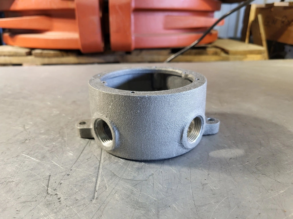 CROUSE-HINDS 3/4" Conduit Outlet Box GRF229