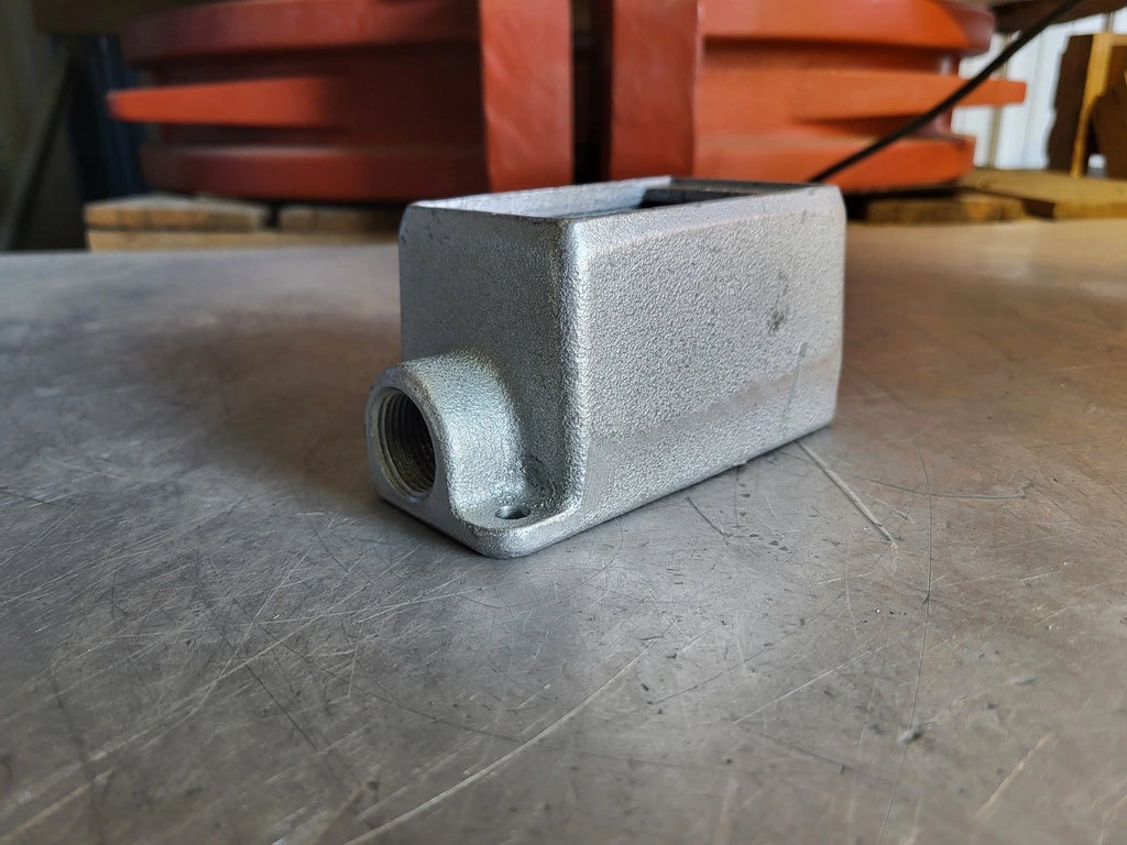 CROUSE-HINDS 3/4" Single Gang Condulet Device Box FDC2