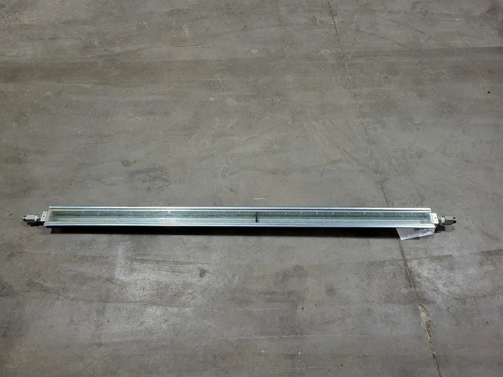 KENCO ENGINEERING COMPANY 52" 5700 Series Stainless Steel Bulk Tank Level Gauge