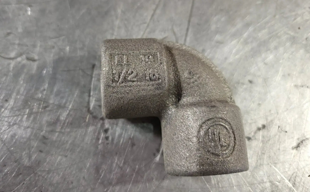 EATON 1/2" Explosion-Proof Short Female Elbow Box Of 7  EL19 SA