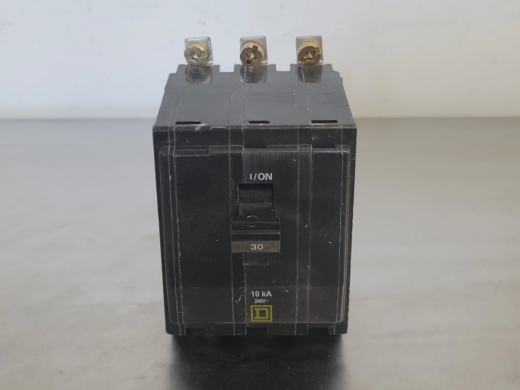 SQUARE D 30 Amp, 3 Pole, 240 volts Circuit Breaker QOB330