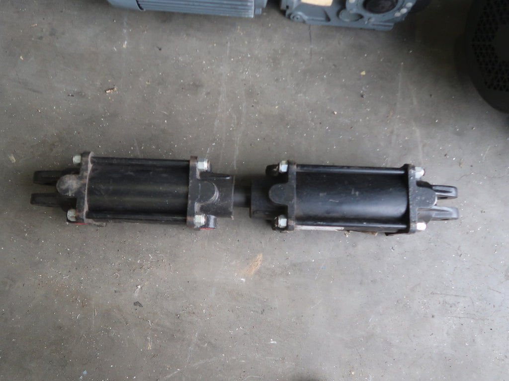 Hydraulic Cylinder R4CR54A2A1A1A