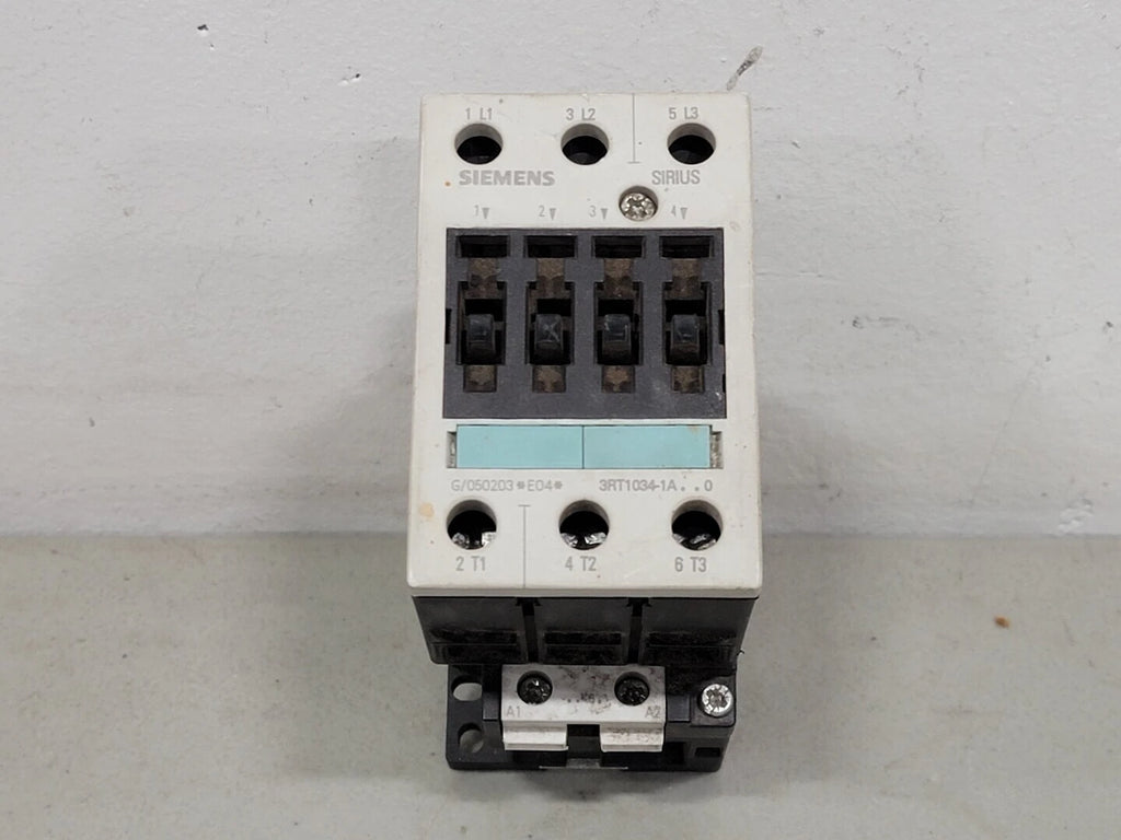 SIEMENS 32 Amp, Size 2, 3 Pole, 110/120 VAC Coil Contactor 3RT1034-1AK60
