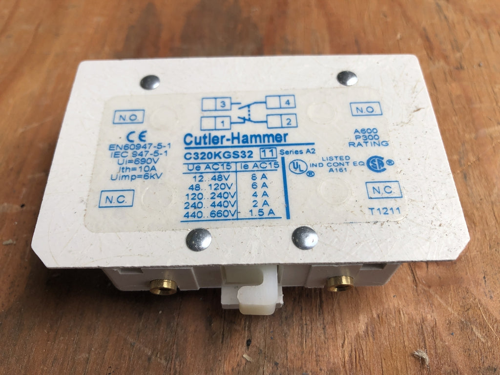 CUTLER-HAMMER 10 Amp, 1 NO + 1 NC, 600 VAC Coil Auxiliary Contact No. C320KGS32