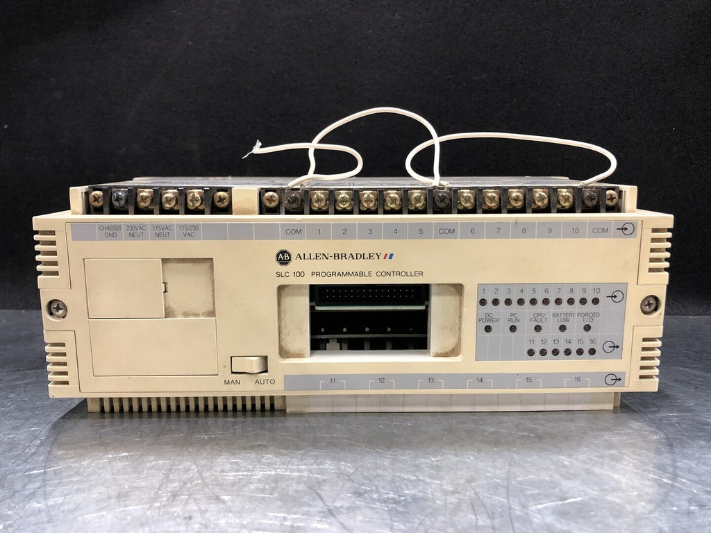 SLC 100 Programmable Controller No.1745-LP103